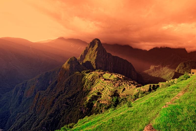 Le coucher de soleil au Machu Picchu.